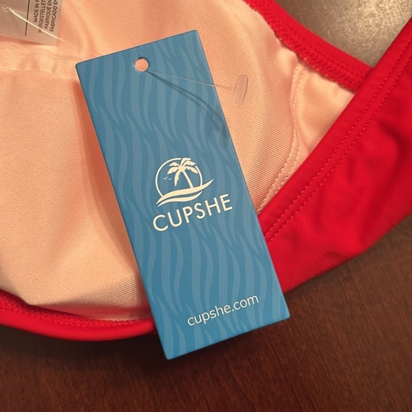 Brand New Cupshe Red One-Piece Swimsuit Cutouts V-Neck Criss Cross Tie Back - Picture 15 of 16